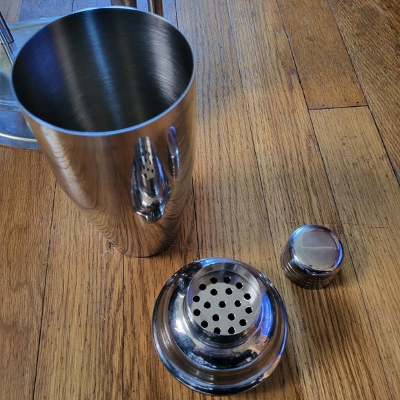 Pier 1 Stainless Steel Barware Set - EUC - Picture 2 of 6